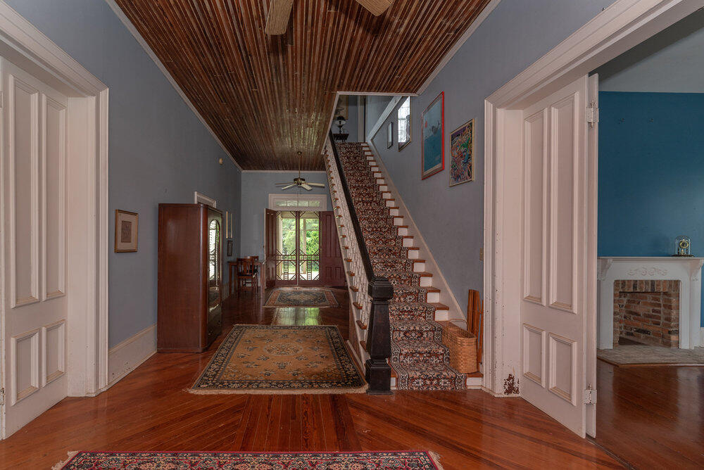 407 Columbia Road Edgefield, SC 29824 - Photo 13 of 71 018_407_columbia_rd_018