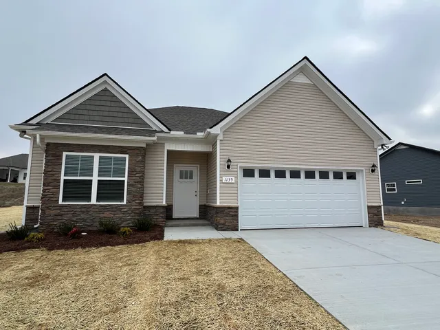 $2,390 | 1139 Bluecreek Circle, Murfreesboro, TN 37129