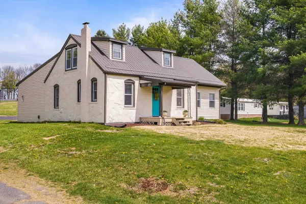 $349,000 | 15 Romaine Lane, Stuarts Draft, VA 24477