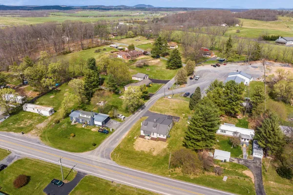 $349,000 | 15 Romaine Lane, Stuarts Draft, VA 24477