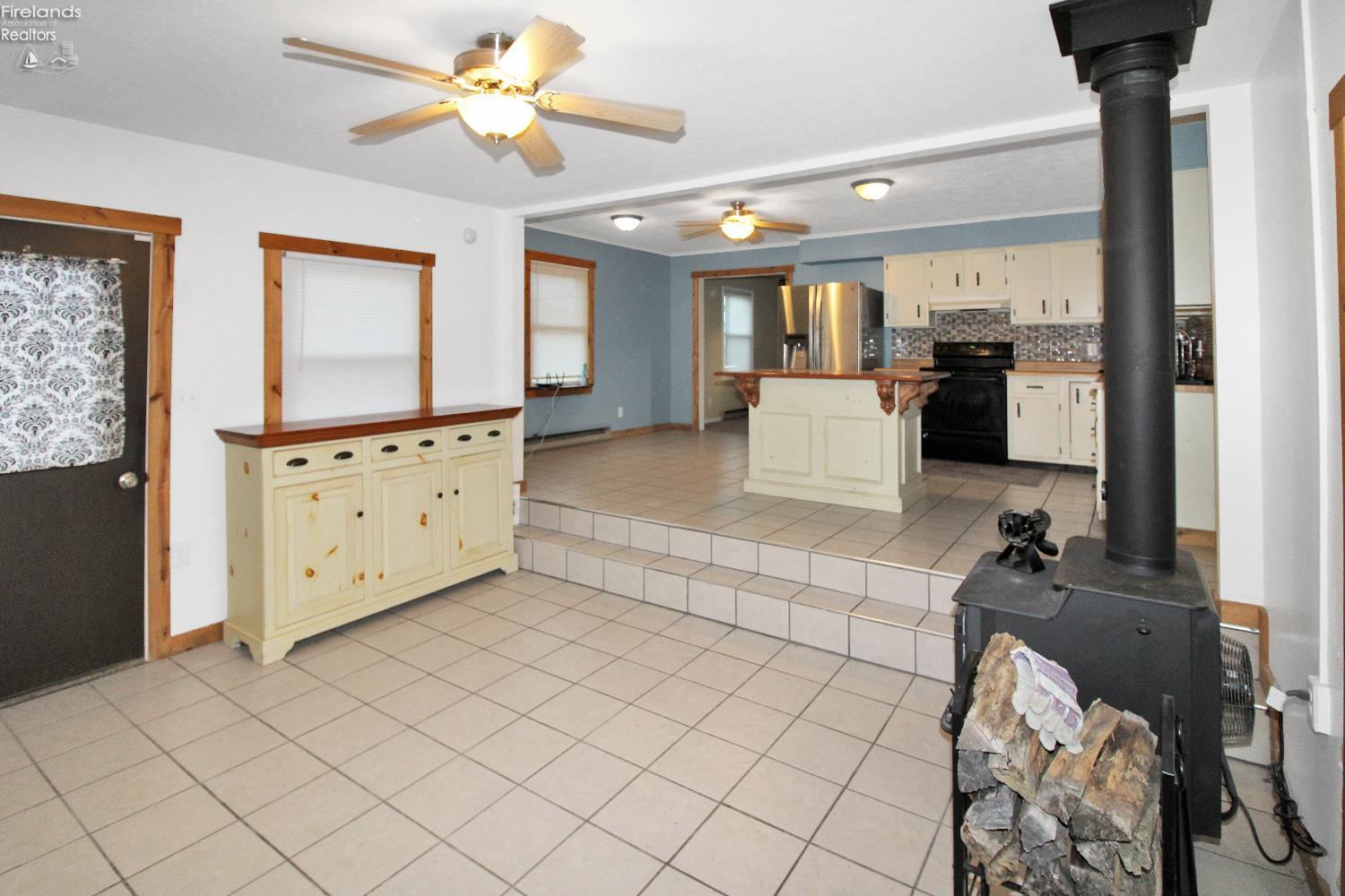 6711 West Harbor Road Port Clinton, OH 43452 - Photo 11 of 27 Gallery Image 11