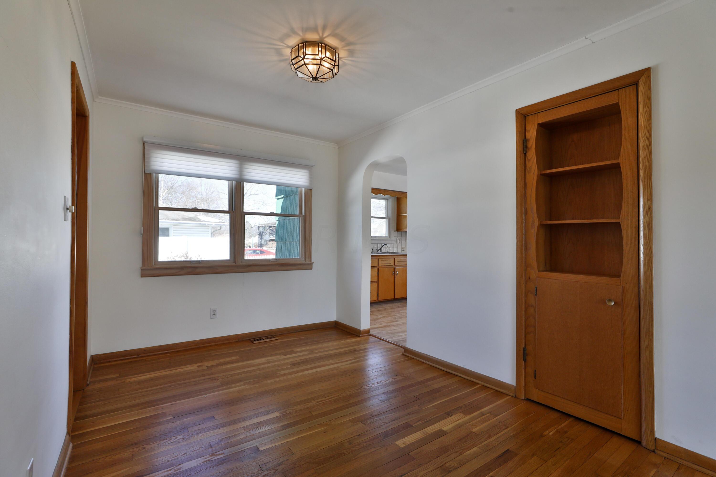 3231 Somerford Road Columbus, OH 43221 - Photo 6 of 35 Beautiful Natural woodwork throughout the home.