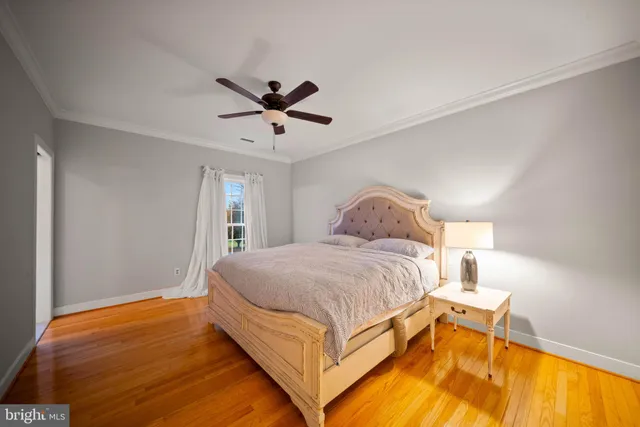 a view of an empty room with a kitchen