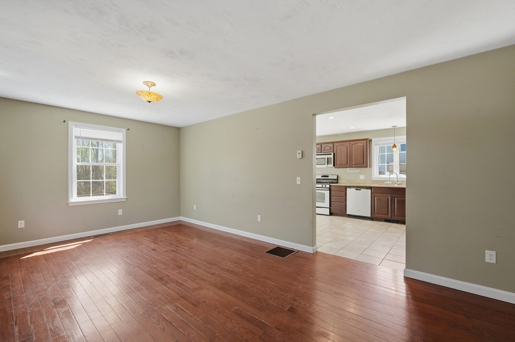 262 Stevens Street, Unit 262 Fall River, MA 02721 - Photo 4 of 29