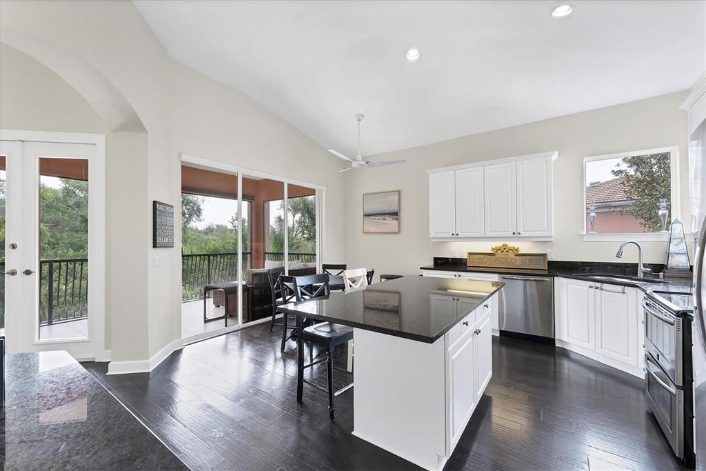 5469 46th Court West Bradenton, FL 34210 - Photo 12 of 46