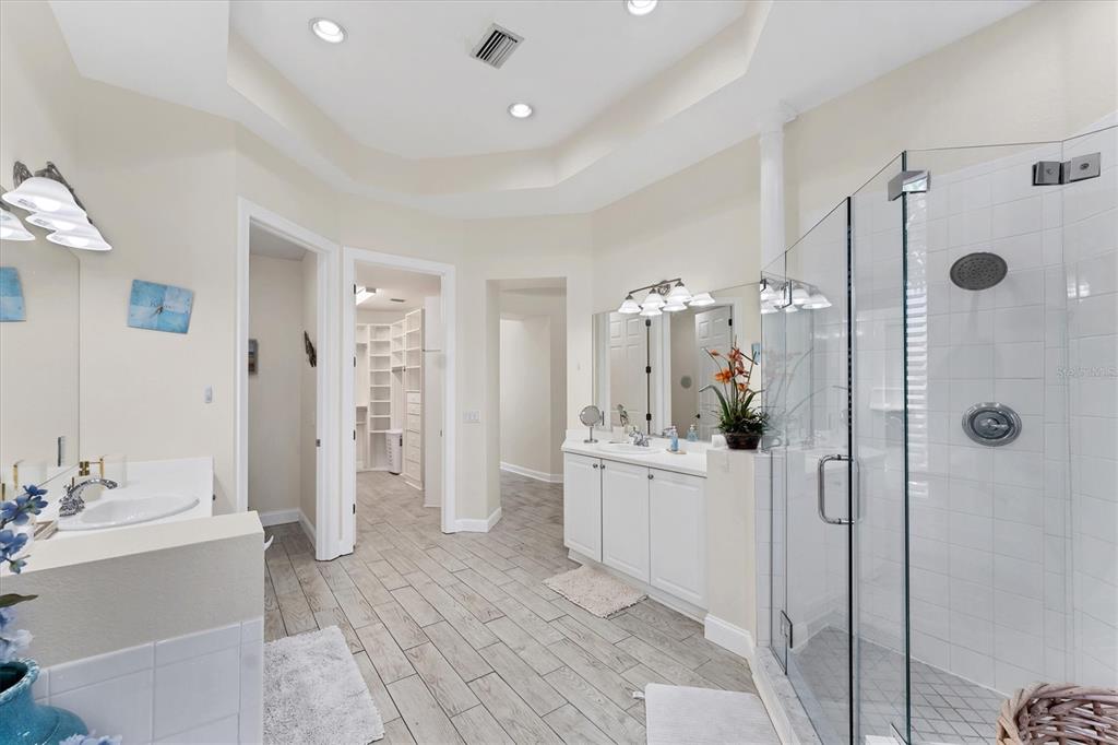 5469 46th Court West Bradenton, FL 34210 - Photo 24 of 46