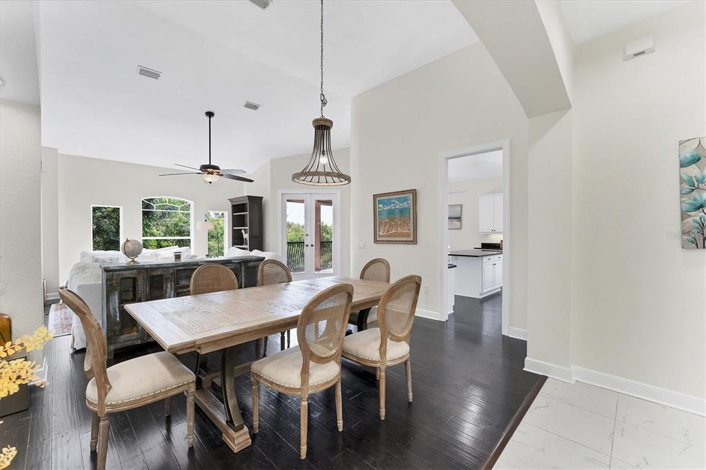 5469 46th Court West Bradenton, FL 34210 - Photo 10 of 46