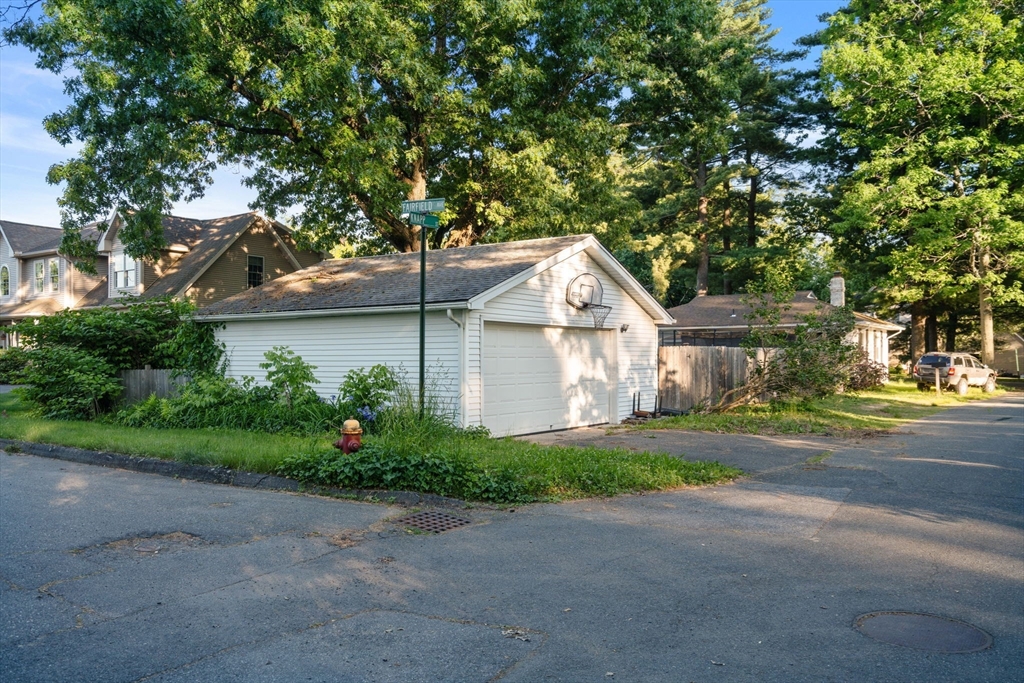 78 Marble Avenue Chicopee, MA 01013 - Photo 26 of 32
