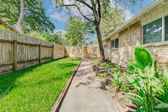 $2,650 | 22222 Greenbrook Drive, Houston, TX 77073