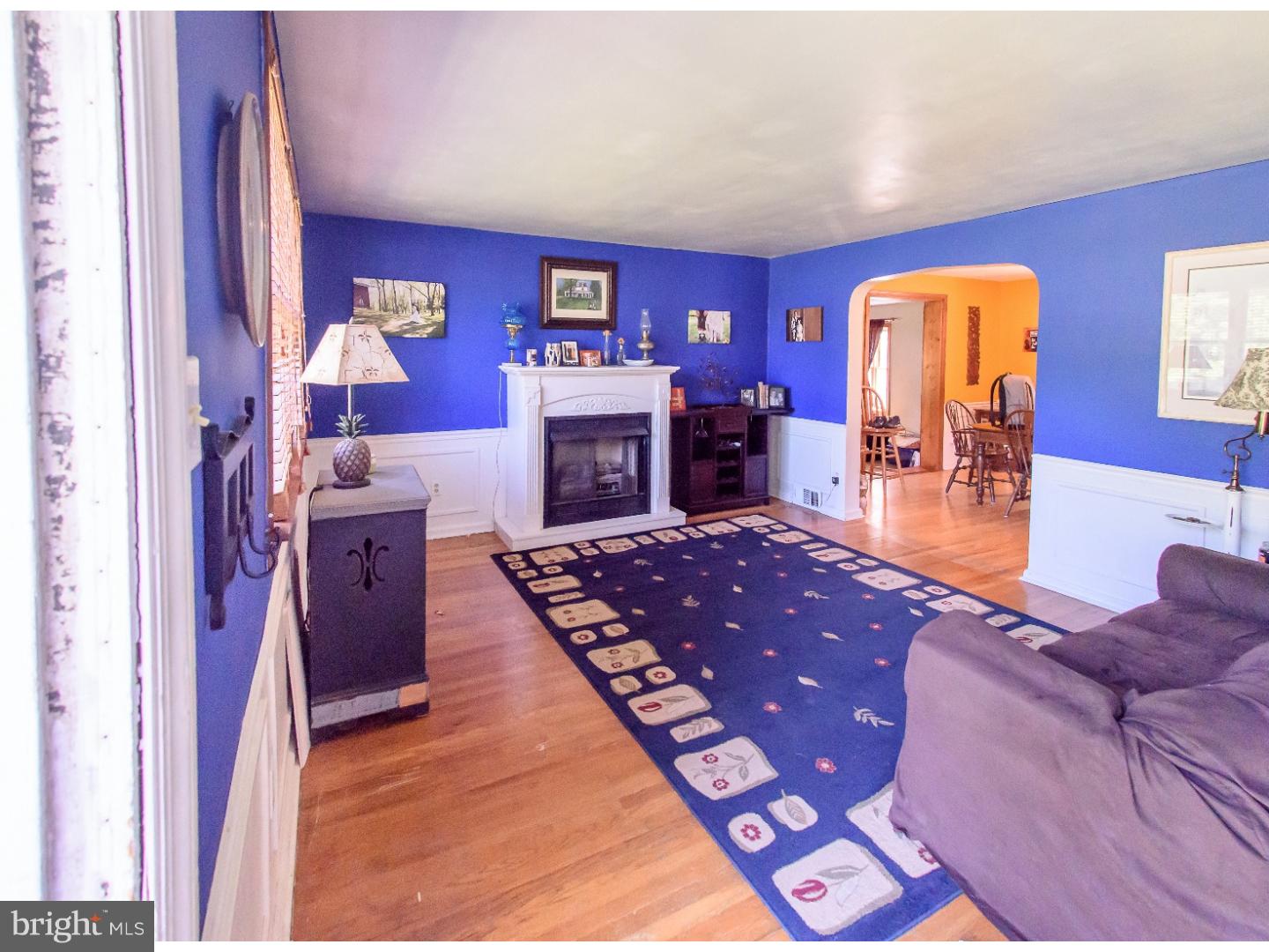 611 Topsfield Road Hatboro, PA 19040 - Photo 3 of 25