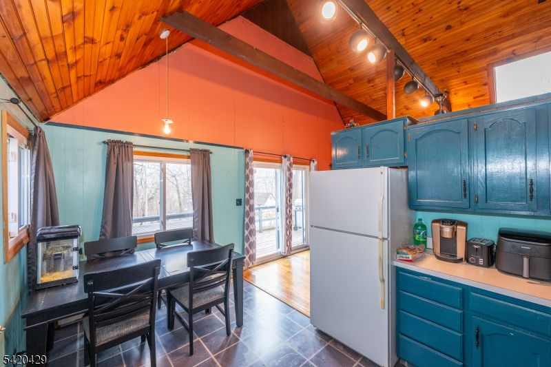 31 Plum Tree Road Vernon, NJ 07462 - Photo 10 of 26