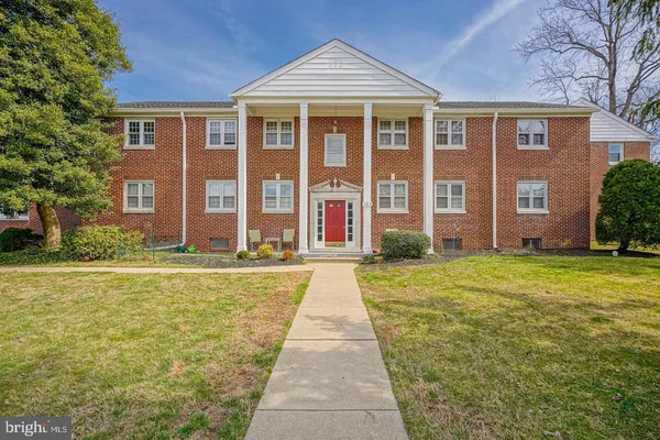 $175,000 | 102 A Cherry Parke, Cherry Hill, NJ 08002