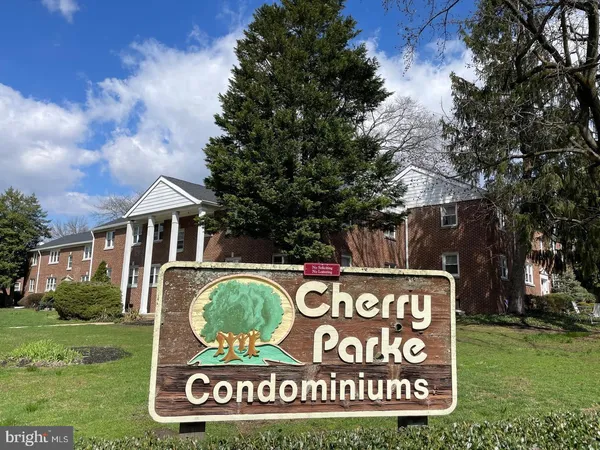 $174,900 | 102 A Cherry Parke, Cherry Hill, NJ 08002