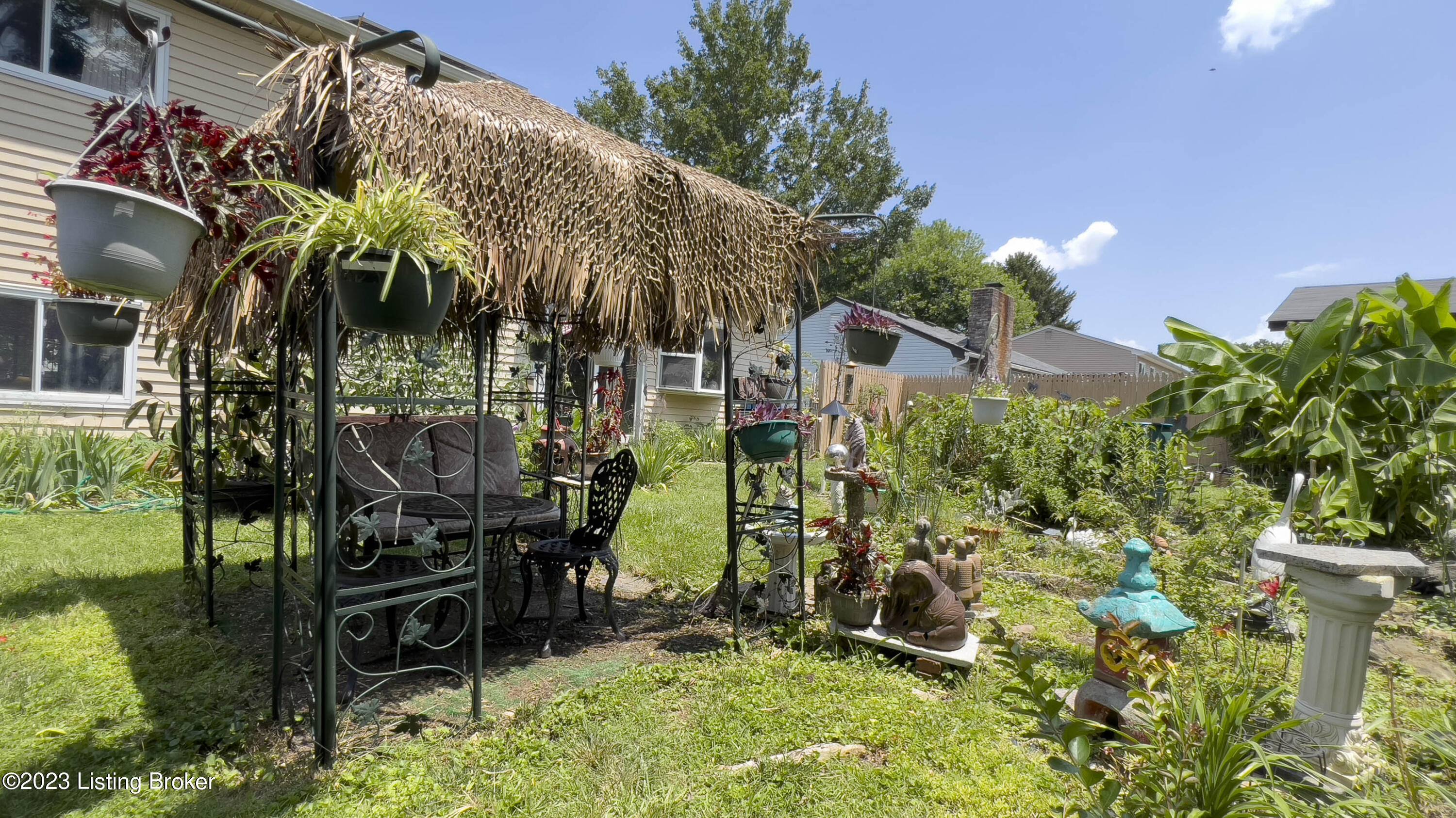 5004 Woodsend Road Louisville, KY 40229 - Photo 38 of 43 5004 Woodsend Rd-138