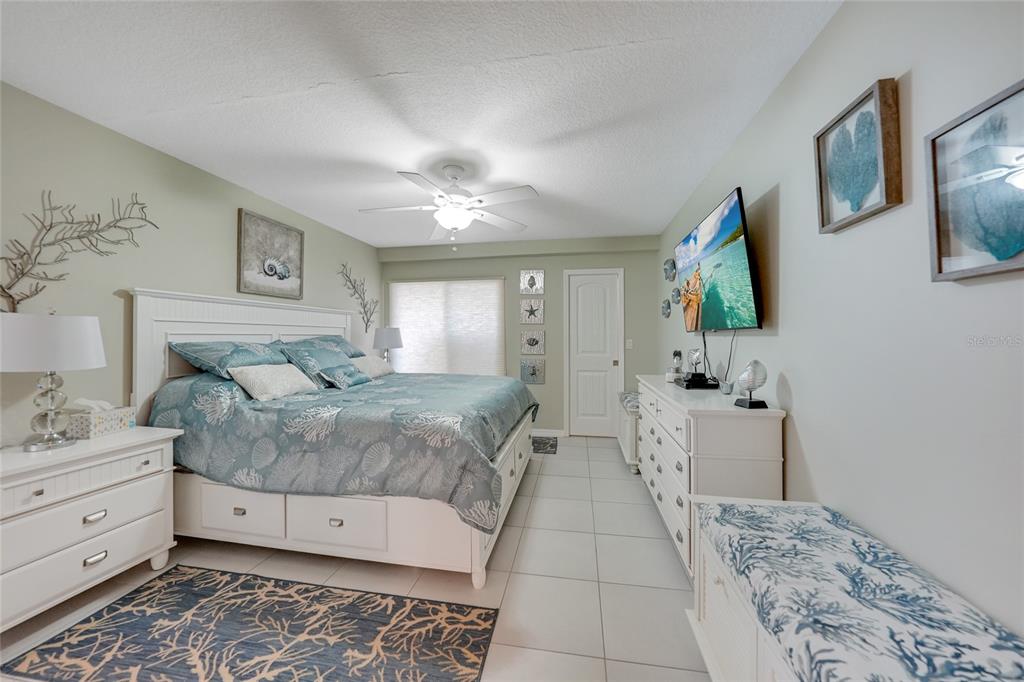 1701 Beach Road, Unit 202 Englewood, FL 34223 - Photo 18 of 49