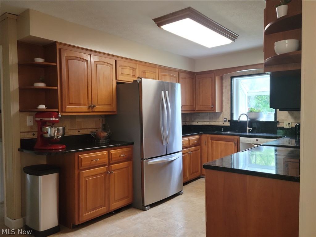 655 Merriman Road Akron, OH 44303 - Photo 9 of 25 Kitchen