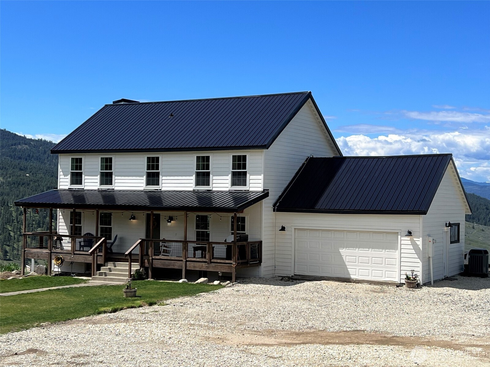 212 9 Mile Road Oroville, WA 98844 - Photo 4 of 35