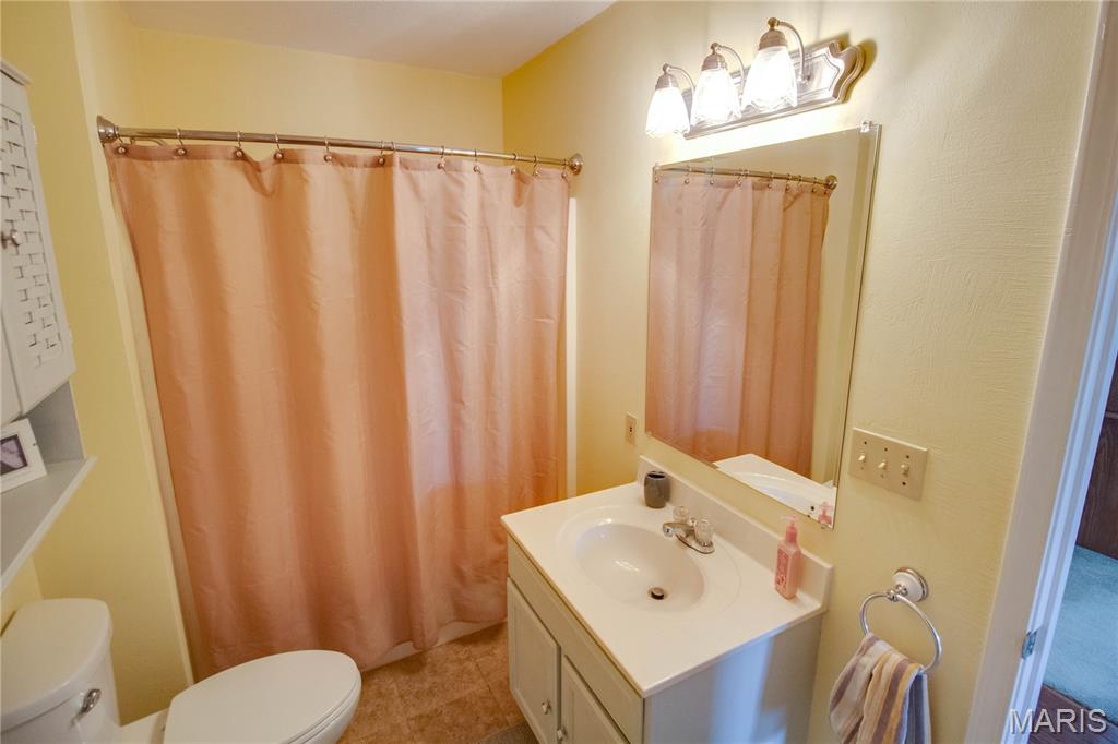 6302 Wenzel Road Alton, IL 62002 - Photo 28 of 63