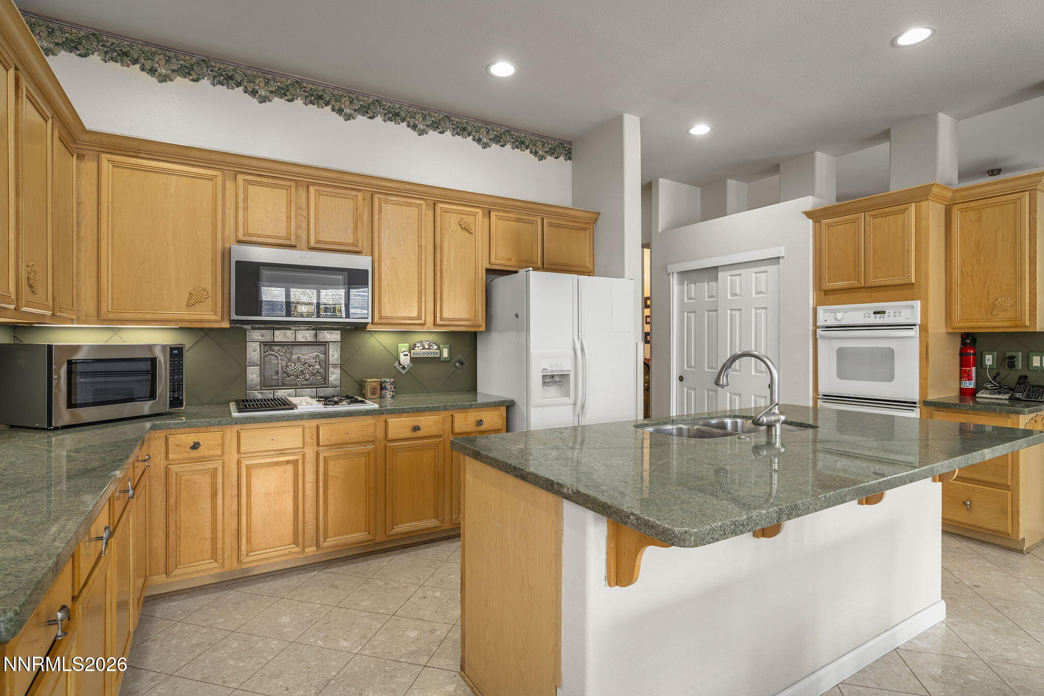 1960 Clos Du Val Court Reno, NV 89519 - Photo 15 of 41 15-web-or-mls-_DSC9563