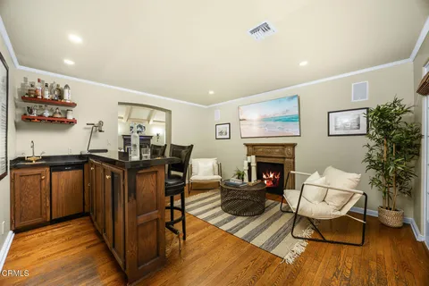 $5,700,000 | 555 Meadow Grove Street, La Canada Flintridge, CA 91011