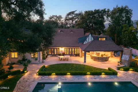 $5,700,000 | 555 Meadow Grove Street, La Canada Flintridge, CA 91011