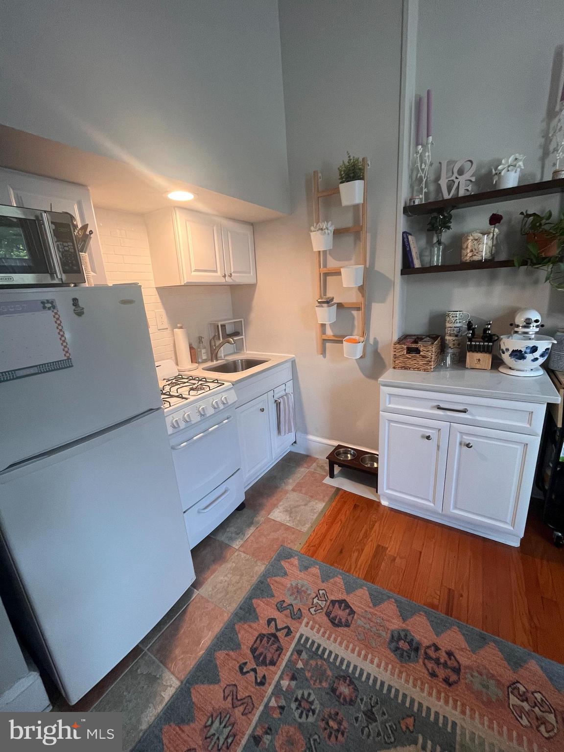 2225 Locust Street, Unit 1F Philadelphia, PA 19103 - Photo 7 of 26