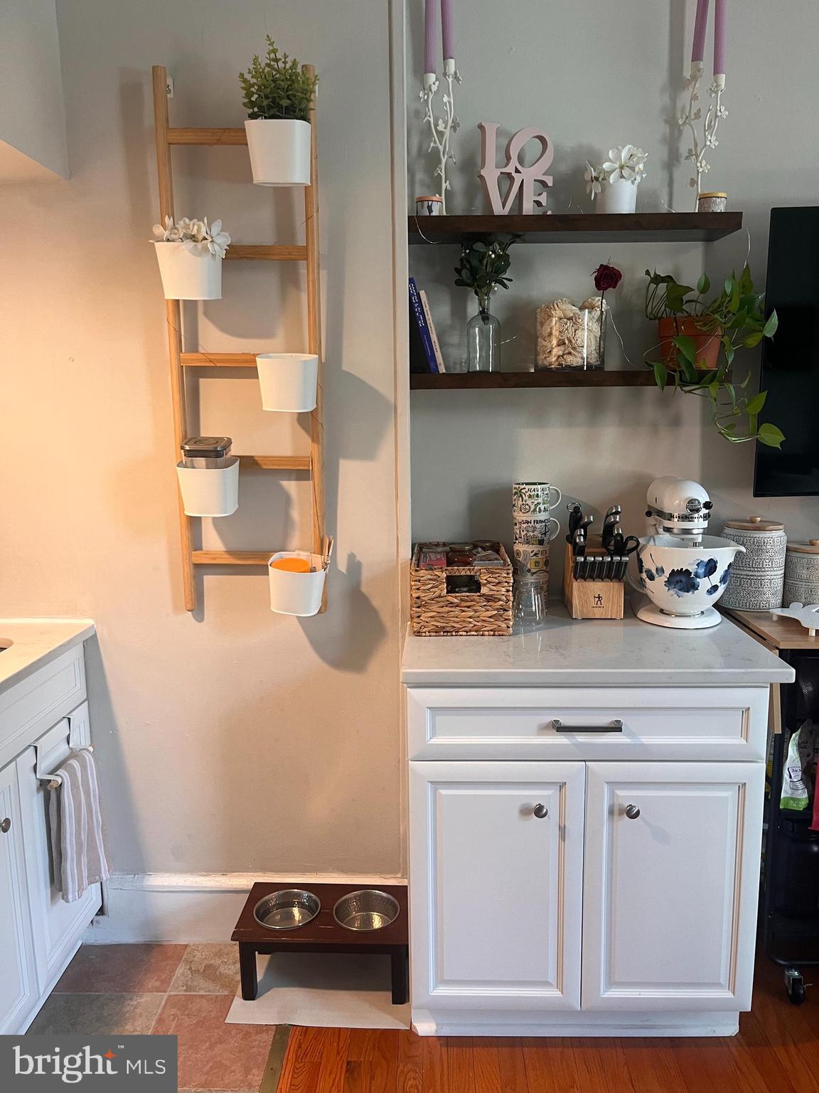 2225 Locust Street, Unit 1F Philadelphia, PA 19103 - Photo 8 of 26