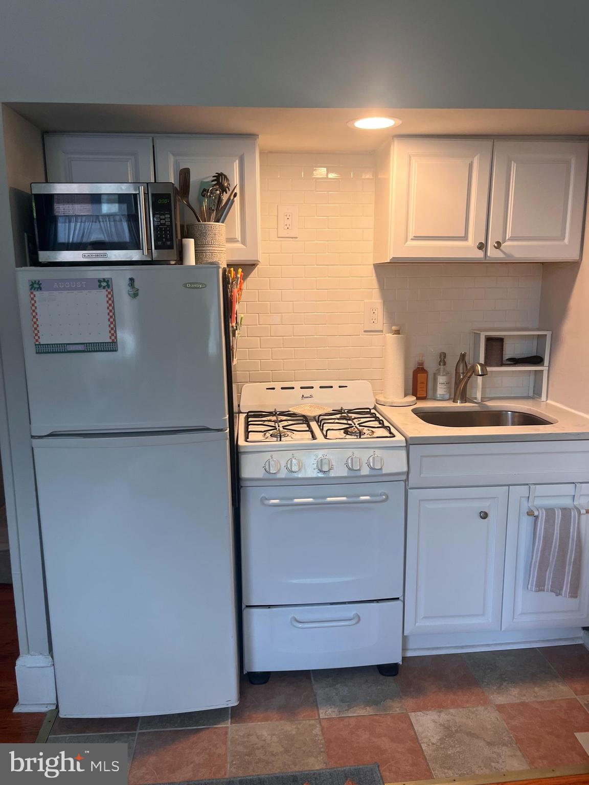 2225 Locust Street, Unit 1F Philadelphia, PA 19103 - Photo 9 of 26