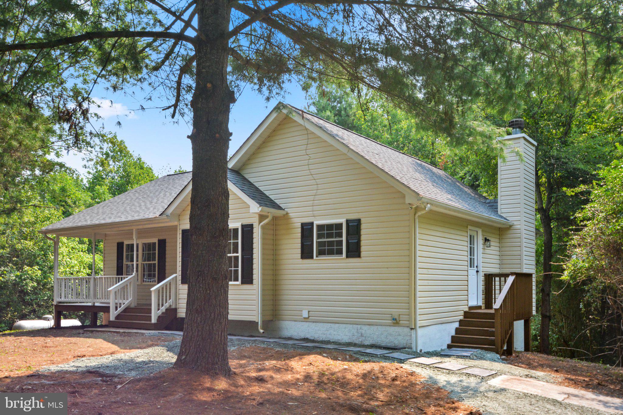 742 Albevanna Spring Road Scottsville, VA 24590 - Photo 3 of 30