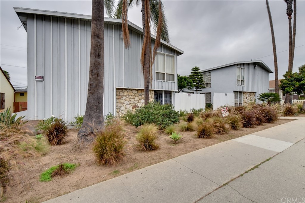 1721 Freeman Avenue Long Beach, CA 90804 - Photo 9 of 11
