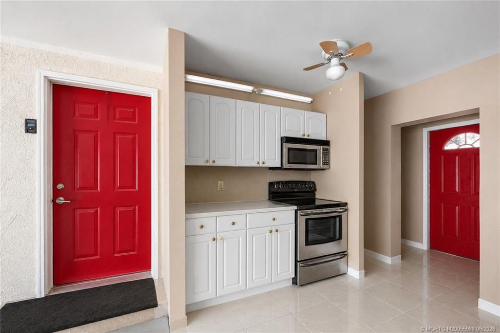 1670 Southeast Madison Street Stuart, FL 34997 - Photo 5 of 28