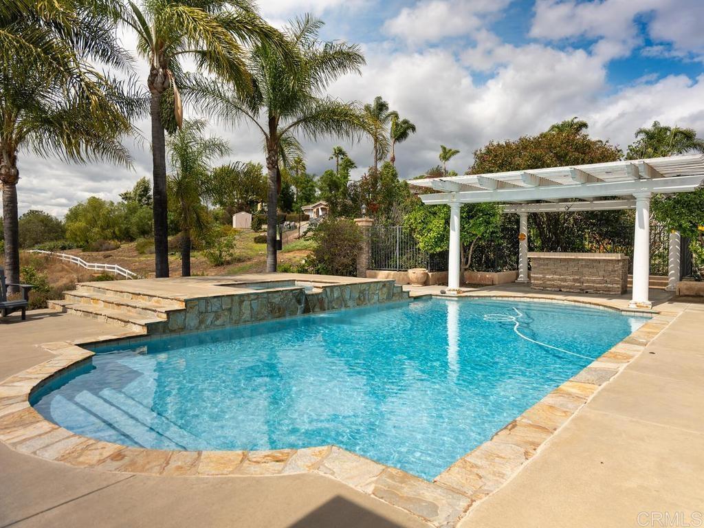 2737 Dos Lomas Fallbrook, CA 92028 - Photo 46 of 75