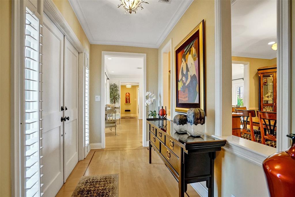 7 Saranac Road Sea Ranch Lakes, FL 33308 - Photo 11 of 93