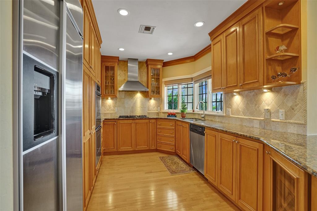 7 Saranac Road Sea Ranch Lakes, FL 33308 - Photo 39 of 93