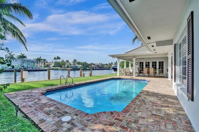 $5,895,000 | 7 Saranac Road, Sea Ranch Lakes, FL 33308