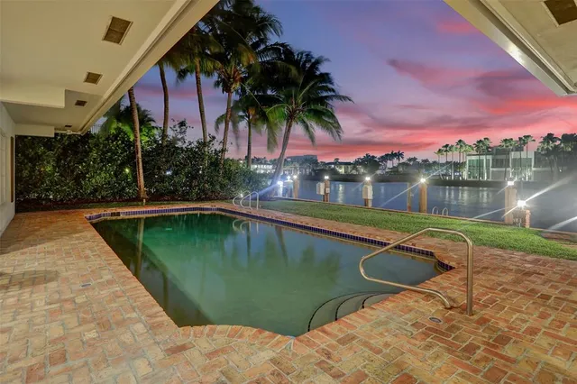 $5,895,000 | 7 Saranac Road, Sea Ranch Lakes, FL 33308