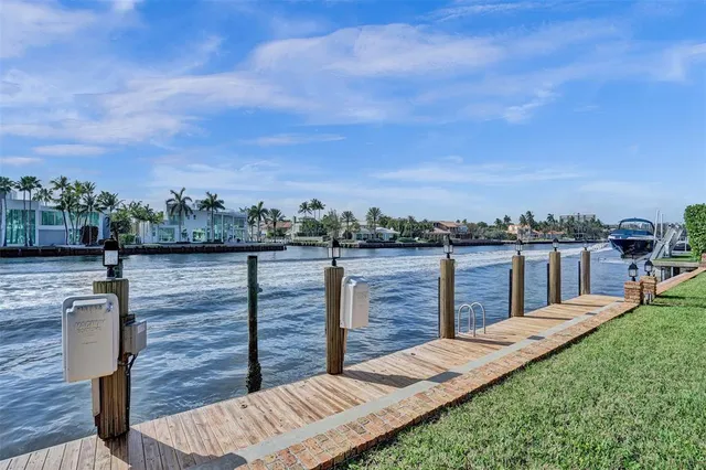 $5,895,000 | 7 Saranac Road, Sea Ranch Lakes, FL 33308