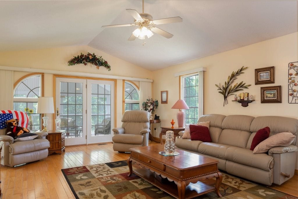 4490 Howell's Mill Road Ona, WV 25545 - Photo 5 of 31 Gallery Image 5