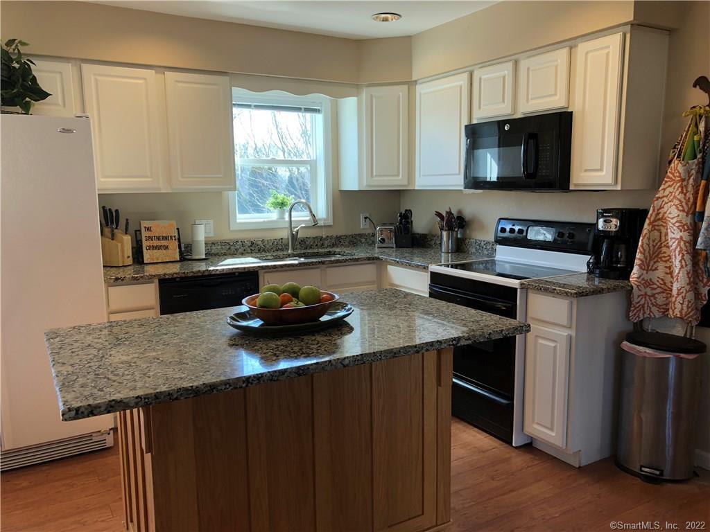 13 Hillcrest Road East Lyme, CT 06357 - Photo 1 of 1 Gallery Image 1