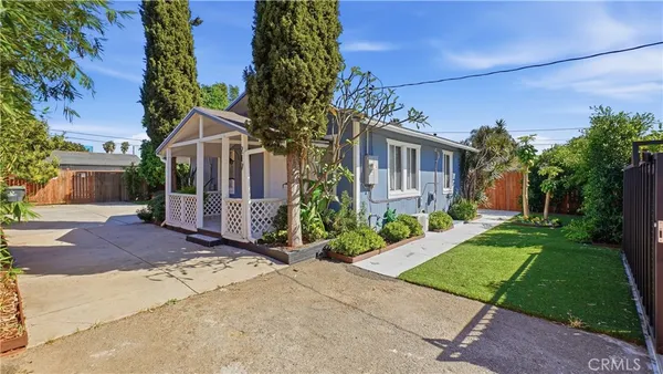 $1,299,000 | 215 North McClay Street, Santa Ana, CA 92701