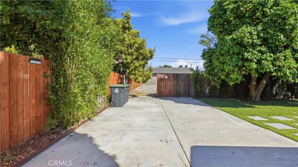 $1,299,000 | 215 North McClay Street, Santa Ana, CA 92701