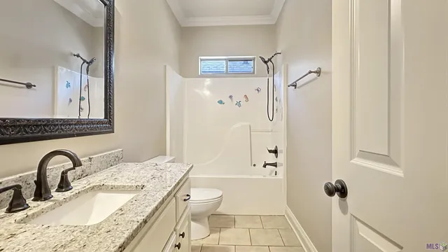 $2,800 | 10764 Hillbrook Avenue, Baton Rouge, LA 70810