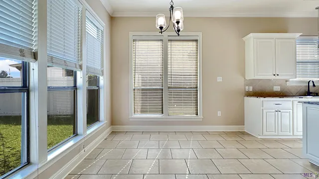 $2,800 | 10764 Hillbrook Avenue, Baton Rouge, LA 70810