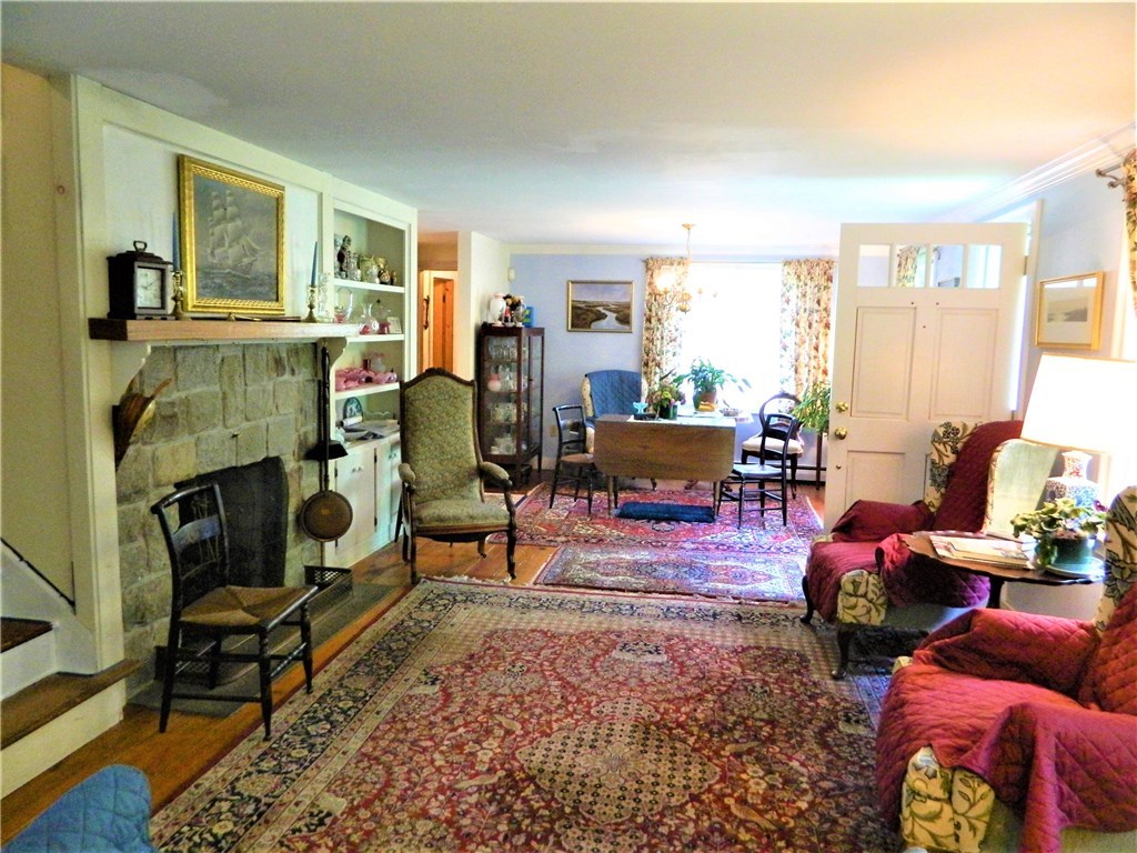 228 S Road South Kingstown, RI 02879 - Photo 11 of 32 Gallery Image 11