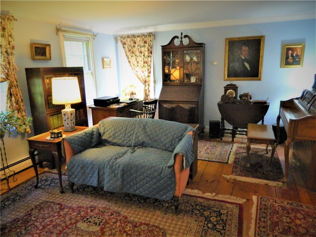 228 S Road South Kingstown, RI 02879 - Photo 12 of 32 Gallery Image 12