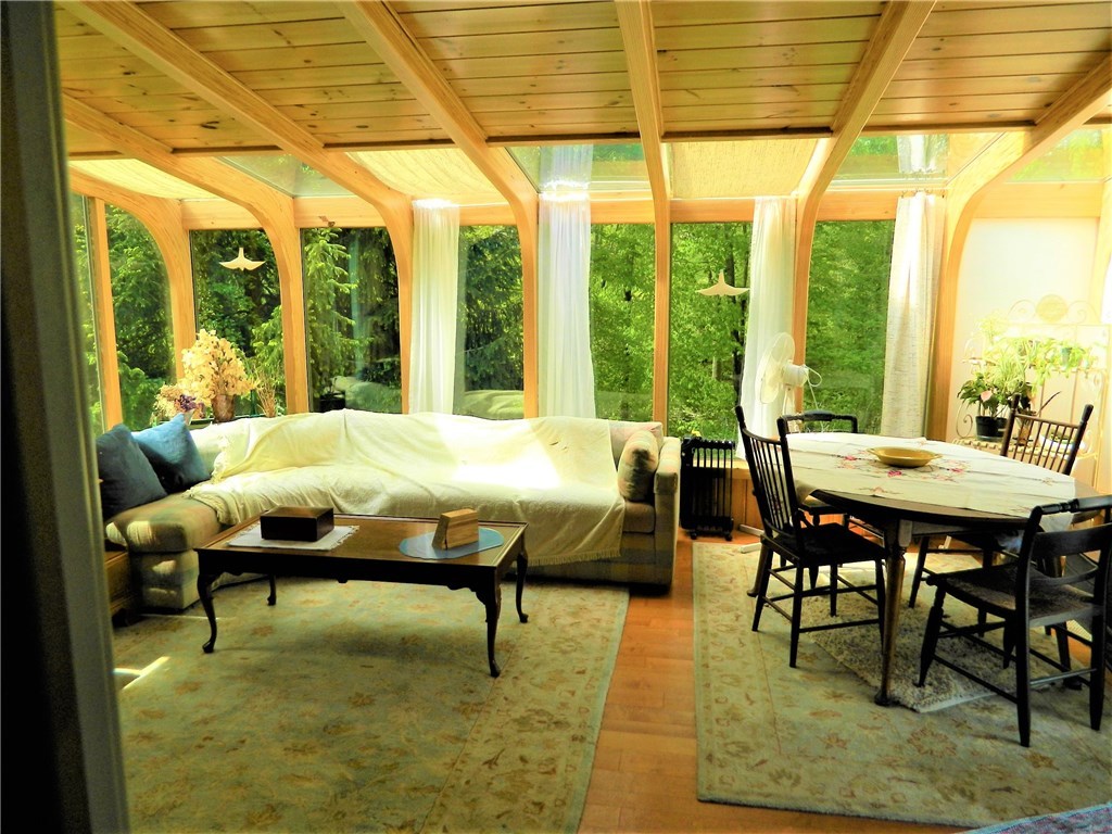 228 S Road South Kingstown, RI 02879 - Photo 17 of 32 Gallery Image 17
