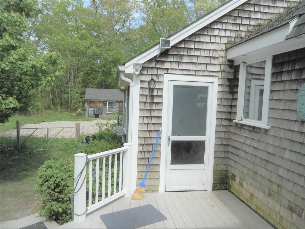 228 S Road South Kingstown, RI 02879 - Photo 19 of 32 Gallery Image 19