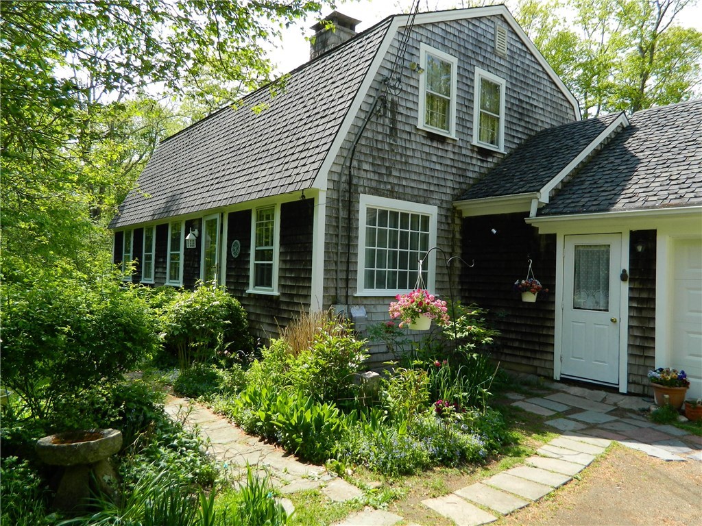 228 S Road South Kingstown, RI 02879 - Photo 8 of 32 Gallery Image 8