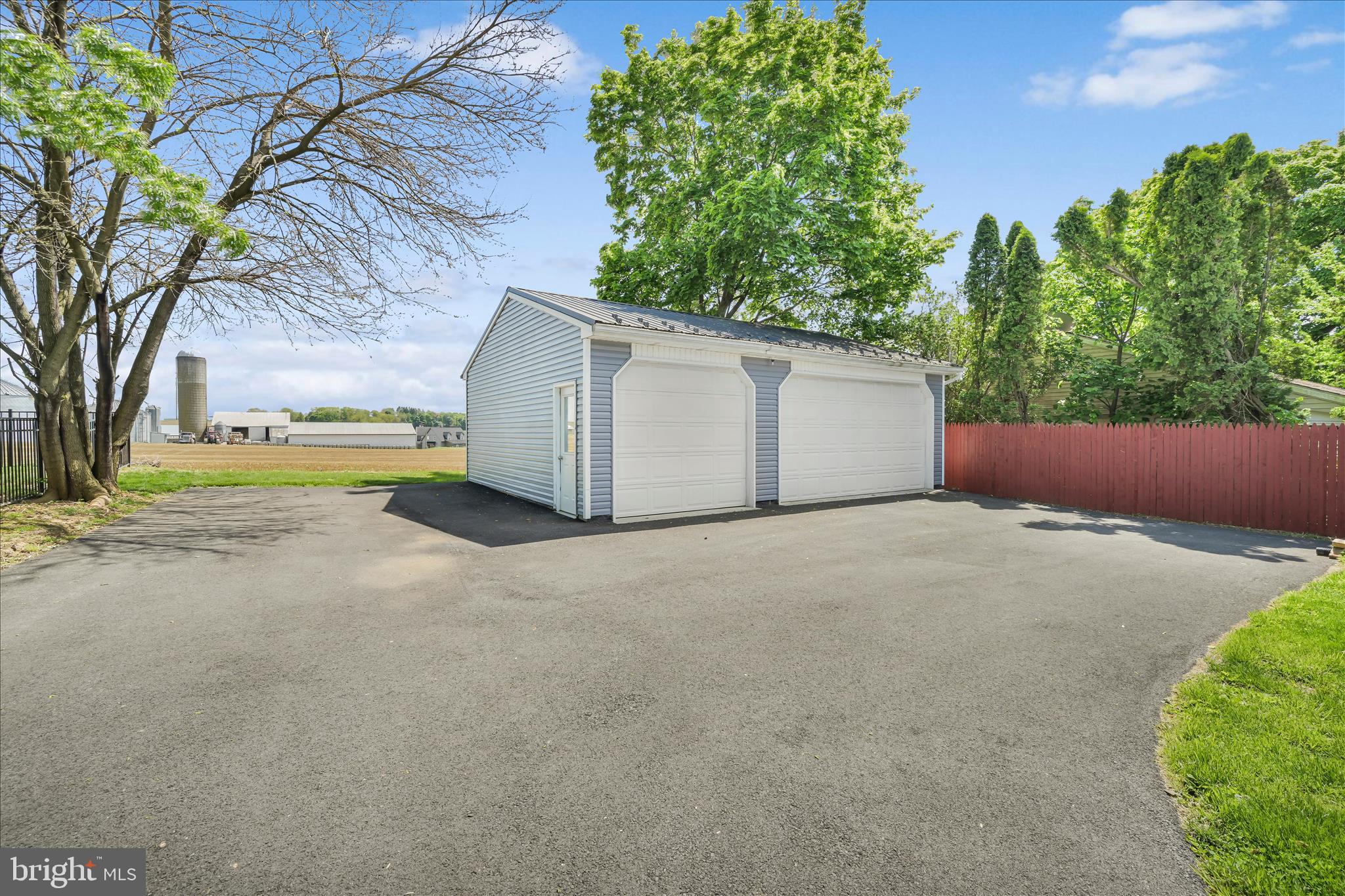 910 East Evergreen Road Lebanon, PA 17042 - Photo 19 of 25 Shed