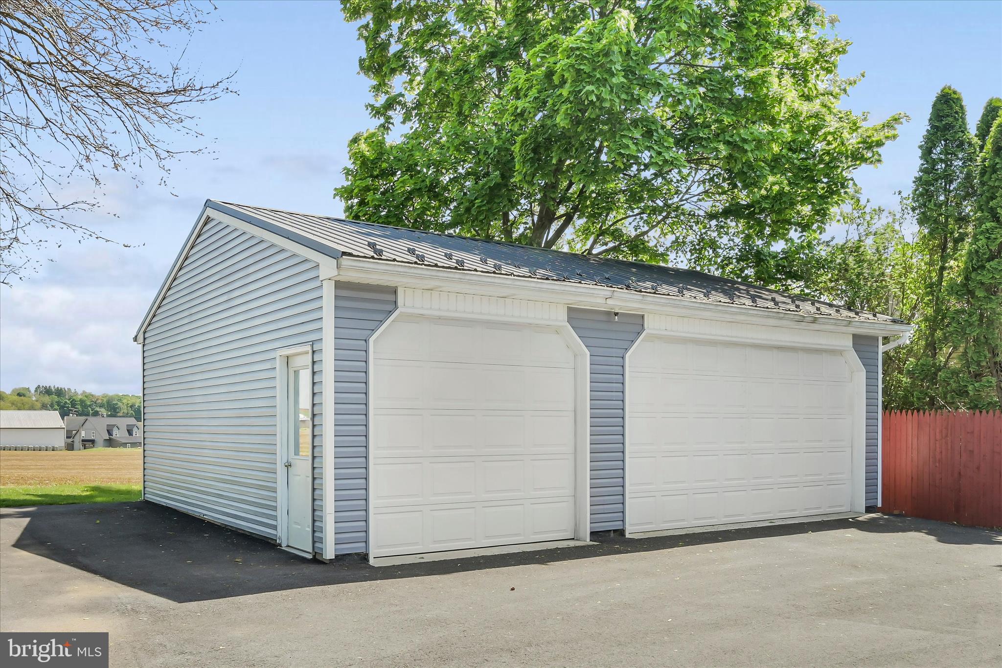 910 East Evergreen Road Lebanon, PA 17042 - Photo 20 of 25 Shed